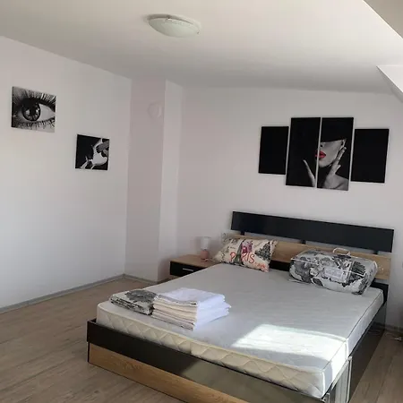 Stylish 1br Near Centre By Bulgarianhomes 索菲亞