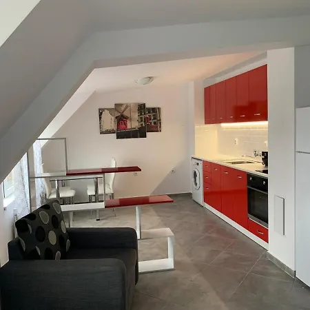 דירה Stylish 1br Near Centre By Bulgarianhomes סופיה