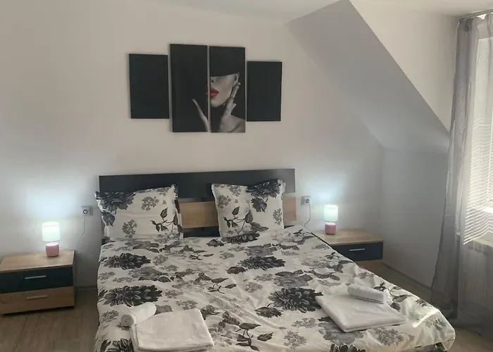 Stylish 1br Near Centre *